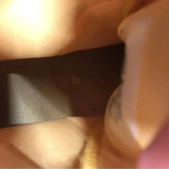 Converse Summer Daze Hi Top ** Hard to Find** Yellow EUC Unisex Men’s 7 Women 9 - Picture 11 of 16